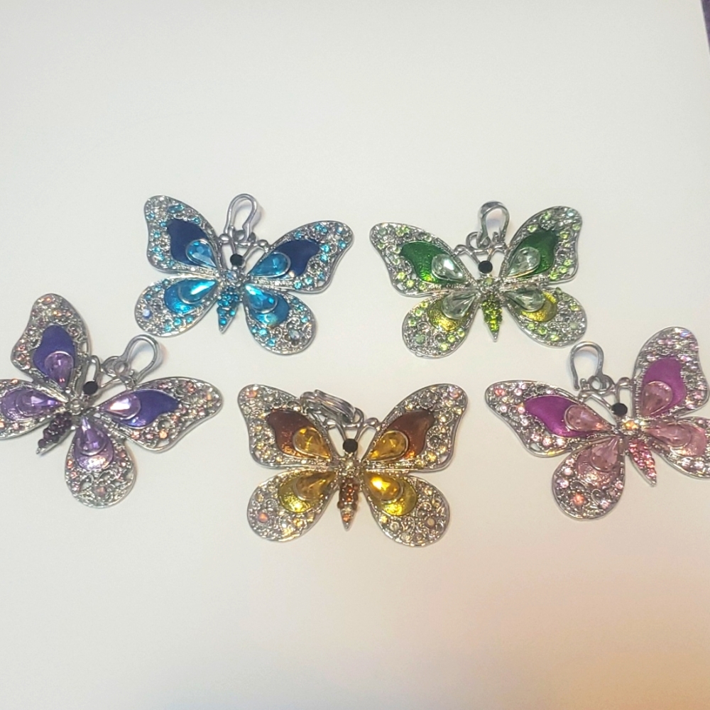 Beautiful Butterfly Necklace Set